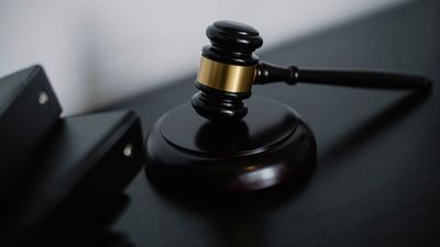 ICE shot a DoorDash driver in Texas. Then prosecutors charged the driver with assault: ‘Playing games with his life’