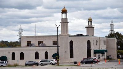 Palestinian-born US mosque leader faces deportation after judge rules he is ‘foreign policy threat’