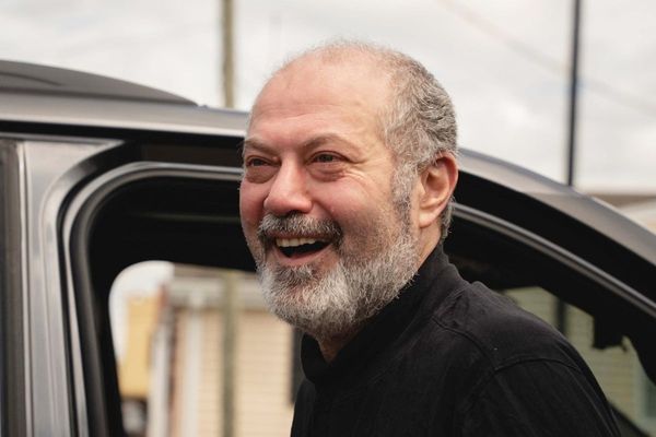 US can deport the leader of Wisconsin’s largest mosque on foreign policy grounds, judge rules