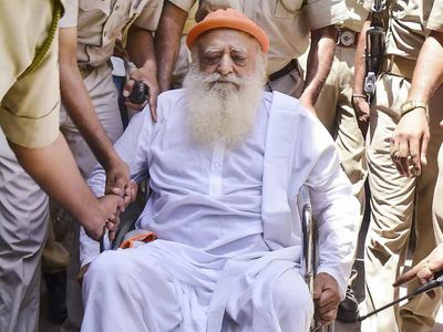 Gujarat HC denies temporary bail to Asaram to meet his ailing wife