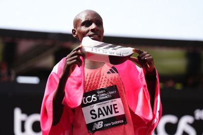 Why next year’s London Marathon dates have been decided by rock-paper-scissors