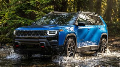 The Jeep Cherokee Trailhawk Has Real Off-Road Chops For $44,625