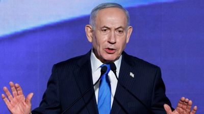 Netanyahu Orders Tighter Security: PM moves after flydubai cockpit stabbing; passengers help foil crash