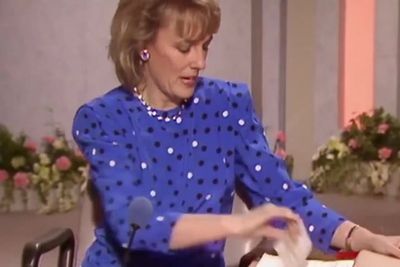 Esther Rantzen reunites Nicholas Winton with dozens of children he saved in WWII in resurfaced clip