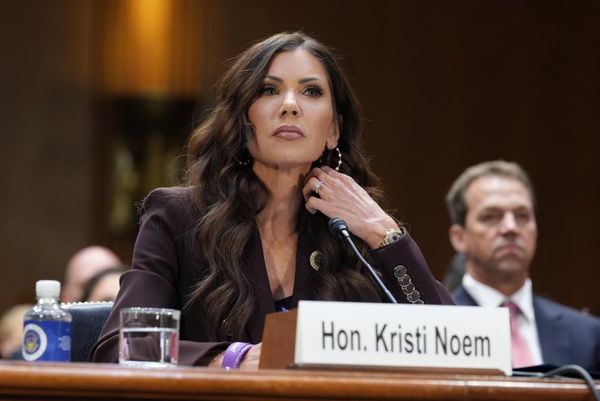 Kristi Noem, former Trump homeland security chief, files for divorce