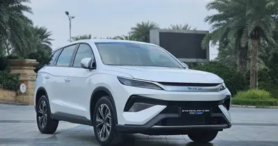 Xe hybrid ồ ạt tung ra thị trường, giá cả cạnh tranh khốc liệt