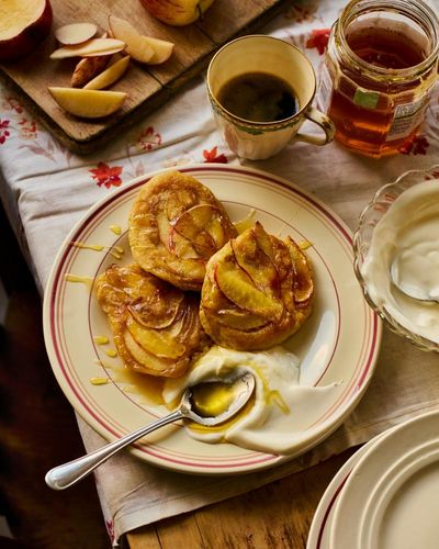 From breakfast pancakes to dinner sides and pudding: Alissa Timoshkina’s apple recipes