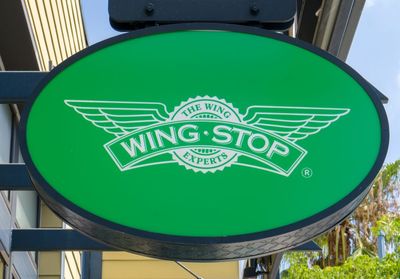 30 Wings for $30 Sounds Like a Deal — How Does Wingstop Compare With Grocery Store Wings?