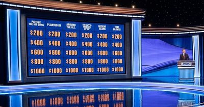 “Can You Survive The Real Jeopardy Quiz?”: Test Your Strength In 15 ‘90s Movie Questions