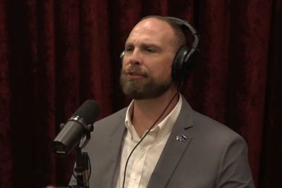 Aliens Run an Underwater Ocean Base Spanning Multiple City Blocks, UFO Whistleblower Tells Joe Rogan