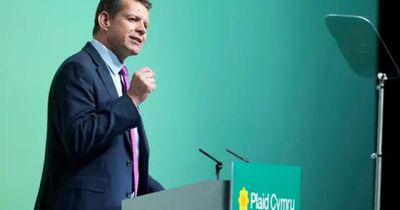 Welsh first minister formally demands new devolution deal from Westminster