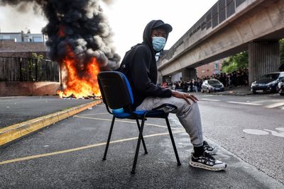 Bulletin world briefing: Schools set on fire as student protests erupt across France