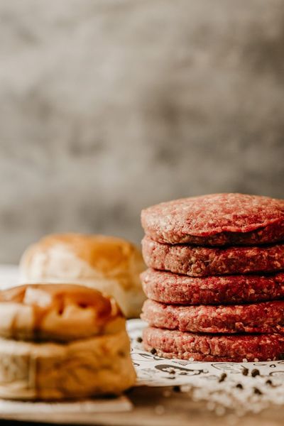 Why Is Grocery Store Ground Beef Red on the Outside but Brown Inside?