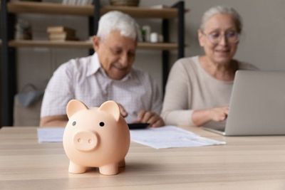 Workers Near Retirement Are Rethinking How Much to Put in Their 401(k) Before Year-End