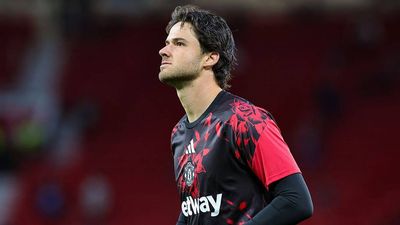‘Not Easy’—Senne Lammens Bites Back at Paul Scholes Criticism
