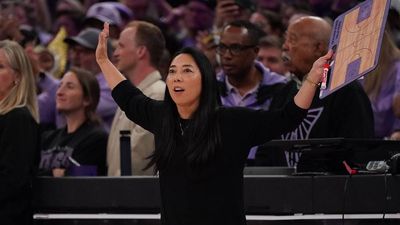 Valkyries Coach Natalie Nakase Collapsed Late in a Playoff Game. Then She Helped Her Team Make History.