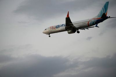 Who are the mystery men who stepped in to keep the FlyDubai plane from crashing?