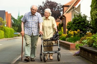 What Happens to Your Blood Sugar When You Walk After Dinner?