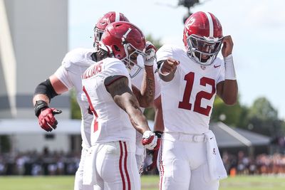 Lopsided loss could bump Florida from top 10 in AP Top 25; a move up might be tough for Alabama