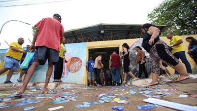 Polls close in Brazil's high-stakes election pitting Lula against Flavio Bolsonaro
