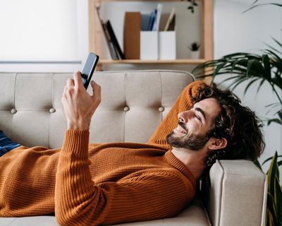 Does the word ‘Dumbass’ flash up when your husband calls your phone?