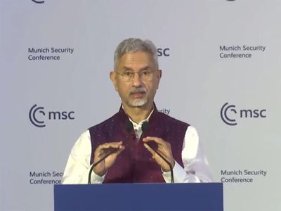 As ‘world architecture’ changes, Jaishankar calls for middle powers to pool resources