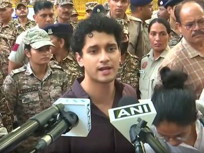 "Why won't they speak to us?" CJP's Saurav Das protests over journalist's FIR demand after alleged harassment by Delhi Police