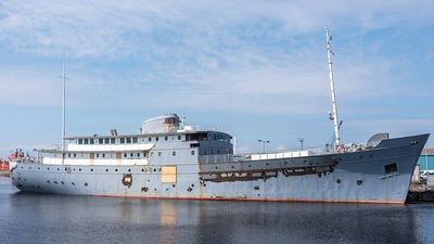Ship Reborn As Floating Hotel: Retired lighthouse tender becomes Fingal; guests sleep inside hull