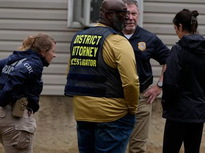 2 killed, over 30 injured as gunfire erupts at homecoming block party in south Georgia
