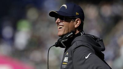 SI:AM | Jim Harbaugh Backs OC Mike McDaniel Amid Chargers’ Offensive Struggles