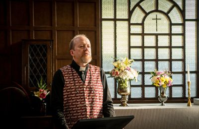 Why did Steve Oram feel like a voyeur in Bangkok when filming new thriller movie Crushed?
