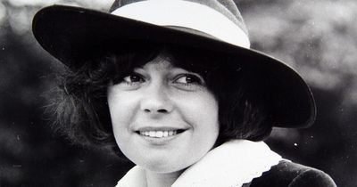 First Scottish singer to top UK solo charts, Lena Martell, dies aged 86