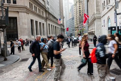 Here’s the median net worth of Americans from Gen Z to boomers