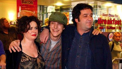 'Strap in': Judith Lucy reveals cancer diagnosis