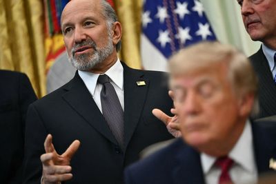 MPs demand investigation after UK trader who exposed links between US commerce secretary and Epstein dies