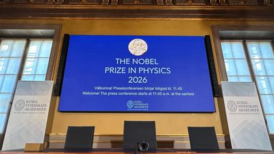 Nobel Prize in Physics awarded to Francis Halzen for ice research