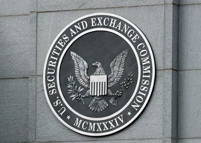 Fake SEC Credentials and AI Trading Bots Allegedly Tricked Investors Out of $15M