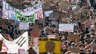 France erupts over schools: Why the violence surrounding surprise movement?