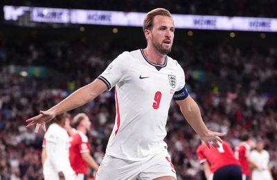 England 3-0 Czech Republic: Harry Kane makes history as Three Lions cruise to victory