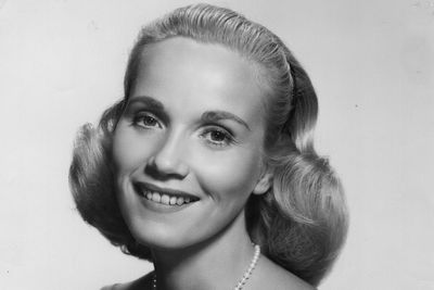 Eva Marie Saint, star of ‘North by Northwest’ and ‘On the Waterfront,’ dies at 102