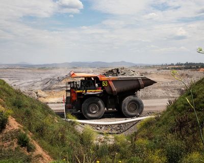 Hunter Valley community group wins landmark high court climate change case over coalmine