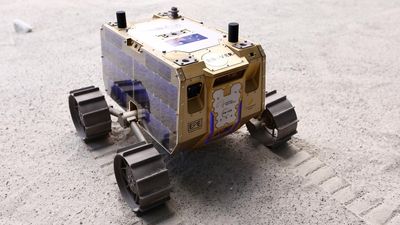 Moonshot: lunar rover gets ready for launch