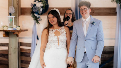 A storm stranded an Outer Banks couple from most of their wedding guests. Then hundreds of strangers showed up