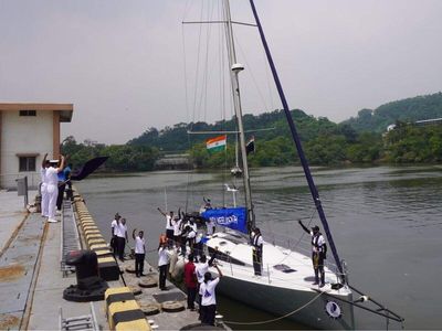 Grand maritime reception for Indian Naval sailing vessel Neelkanth