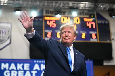 Republicans fear even their $1 billion war chest can’t save them in midterms