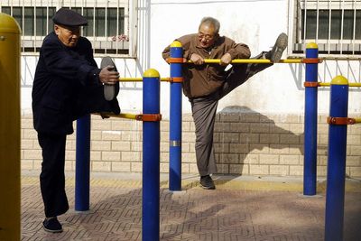 The simple change to how you walk that could help stave off dementia