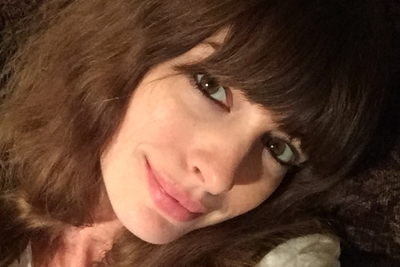 'Let's Not Overpraise the Pampered Actress': Anne Hathaway Says Pregnant Women Without Her Privileges Deserve More Credit