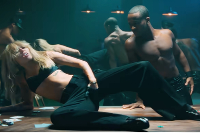 Miley Cyrus' 'Bass Persuades' Used 16 Vinyl Variants Before Historic Billboard 200 Drop