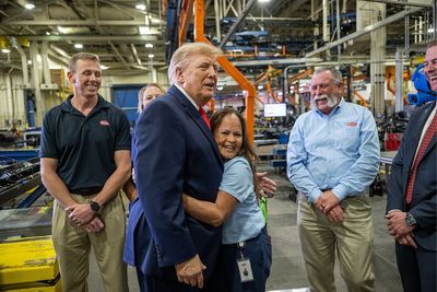 Donald Trump's Switch to a Cheap Jos. A. Bank Suit Leads Online Critics To Declare 'We Are Cooked'