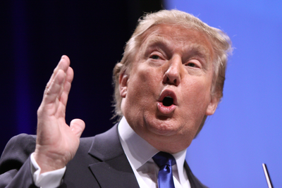 Netizens Jokingly Claim That Donald Trump's Hand Allegedly 'Looked Half Rotted' During Nebraska Rally